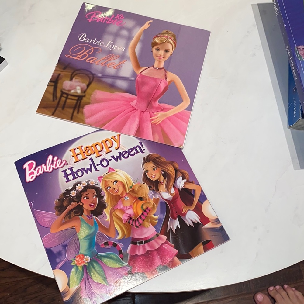 2 Barbie books 50+ stickers Happy Halloween Howl-o-ween! & Barbie Loves Ballet